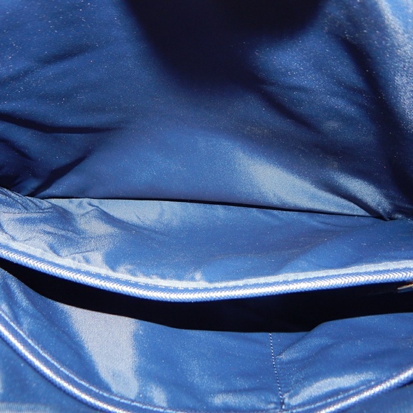 Michael Kors Water Proof Bag - Picture 6 of 8